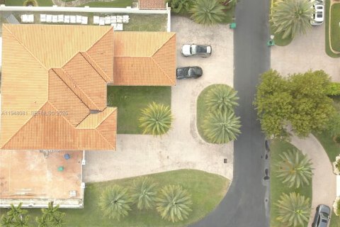 Villa ou maison à vendre à Miami, Floride: 5 chambres, 352.75 m2 № 2009029 - photo 8