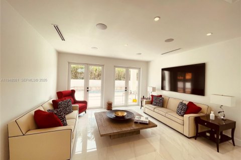 Villa ou maison à vendre à Miami, Floride: 5 chambres, 352.75 m2 № 2009029 - photo 9