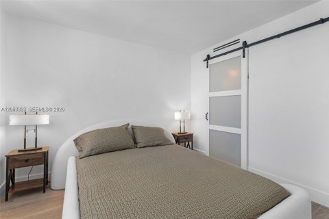 Copropriété à vendre à Miami Beach, Floride: 2 chambres, 76.55 m2 № 2171756 - photo 11