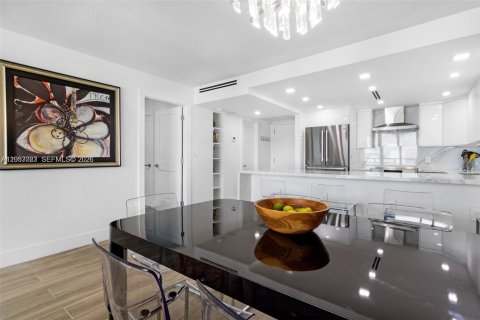 Copropriété à vendre à Miami Beach, Floride: 2 chambres, 76.55 m2 № 2171756 - photo 20