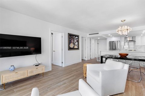 Copropriété à vendre à Miami Beach, Floride: 2 chambres, 76.55 m2 № 2171756 - photo 18