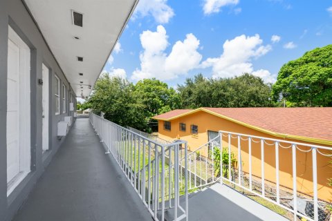 Appartement à louer à Opa-locka, Floride: 2 chambres, 369.75 m2 № 2305239 - photo 11