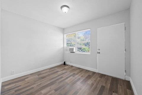 Appartement à louer à Opa-locka, Floride: 2 chambres, 369.75 m2 № 2305239 - photo 8