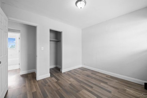 Appartement à louer à Opa-locka, Floride: 2 chambres, 369.75 m2 № 2305239 - photo 9