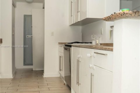 Купить кондоминиум в Майами, Флорида 2 спальни, 113.99м2, № 1962204 - фото 8