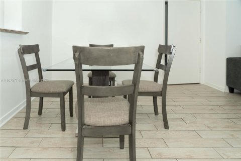 Купить кондоминиум в Майами, Флорида 2 спальни, 113.99м2, № 1962204 - фото 16