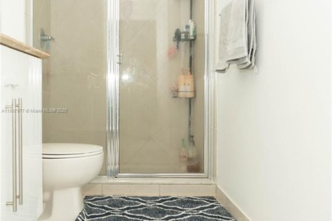 Купить кондоминиум в Майами, Флорида 2 спальни, 113.99м2, № 1962204 - фото 28