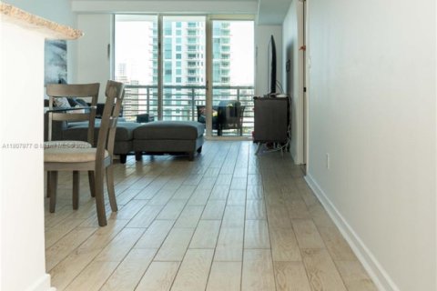 Купить кондоминиум в Майами, Флорида 2 спальни, 113.99м2, № 1962204 - фото 3