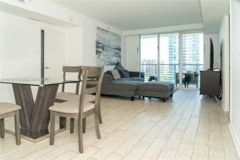 Купить кондоминиум в Майами, Флорида 2 спальни, 113.99м2, № 1962204 - фото 4