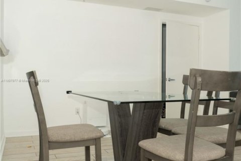 Купить кондоминиум в Майами, Флорида 2 спальни, 113.99м2, № 1962204 - фото 6