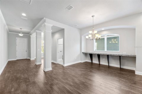 House in Brandon, Florida 4 bedrooms, 303.79 sq.m. № 2111523 - photo 11