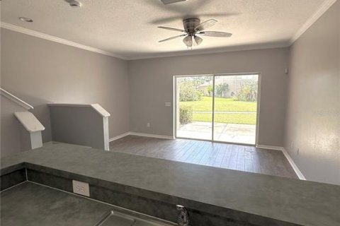 Touwnhouse à louer à Riverview, Floride: 2 chambres, 128.48 m2 № 2405263 - photo 10