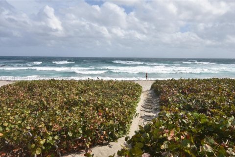Condominio en venta en Highland Beach, Florida, 2 dormitorios, 208.1 m2 № 1931384 - foto 8