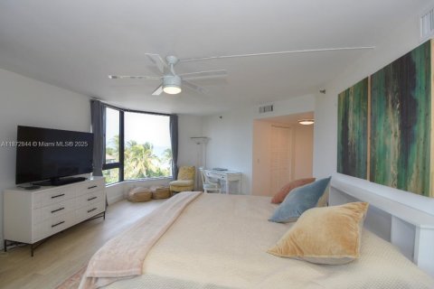 Condominio en venta en Highland Beach, Florida, 2 dormitorios, 208.1 m2 № 1931384 - foto 16