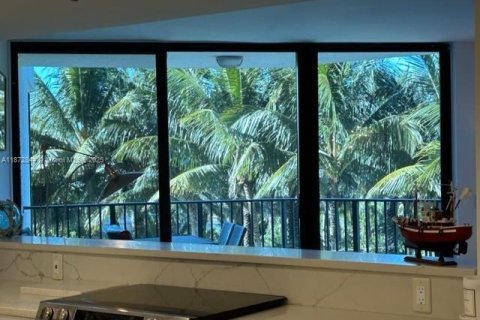 Condominio en venta en Highland Beach, Florida, 2 dormitorios, 208.1 m2 № 1931384 - foto 5