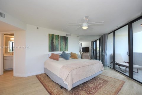 Condominio en venta en Highland Beach, Florida, 2 dormitorios, 208.1 m2 № 1931384 - foto 19