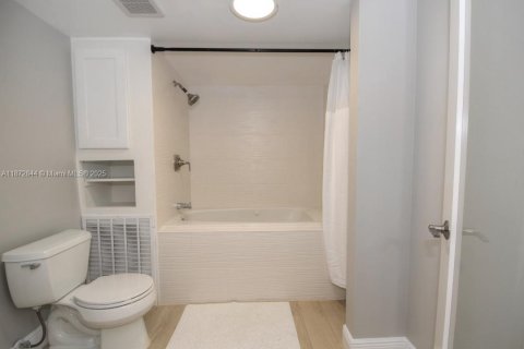 Condominio en venta en Highland Beach, Florida, 2 dormitorios, 208.1 m2 № 1931384 - foto 21