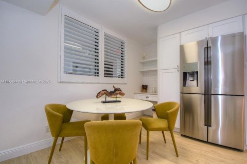 Condominio en venta en Highland Beach, Florida, 2 dormitorios, 208.1 m2 № 1931384 - foto 12