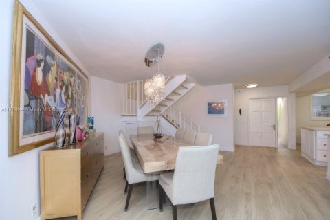 Condominio en venta en Highland Beach, Florida, 2 dormitorios, 208.1 m2 № 1931384 - foto 6