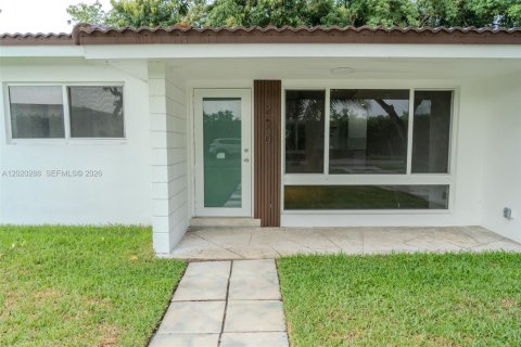 Casa en alquiler en Miami Shores, Florida, 3 dormitorios, 146.23 m2 № 2084980 - foto 2