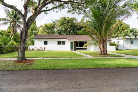 Casa en alquiler en Miami Shores, Florida, 3 dormitorios, 146.23 m2 № 2084980 - foto 4