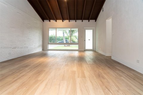 Casa en alquiler en Miami Shores, Florida, 3 dormitorios, 146.23 m2 № 2084980 - foto 12