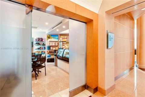 Купить кондоминиум в Майами, Флорида 2 спальни, 157.93м2, № 2145677 - фото 29