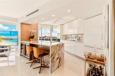 Купить кондоминиум в Майами, Флорида 2 спальни, 157.93м2, № 2145677 - фото 8