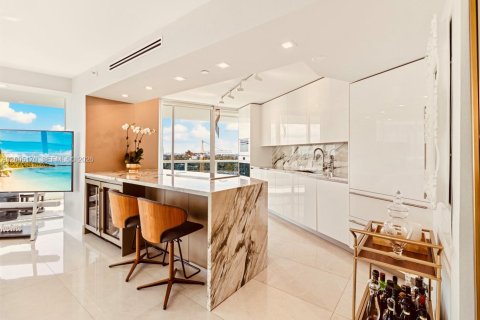 Купить кондоминиум в Майами, Флорида 2 спальни, 157.93м2, № 2145677 - фото 9
