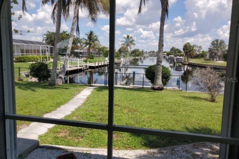 House in Punta Gorda, Florida 2 bedrooms, 110.65 sq.m. № 1901121 - photo 28