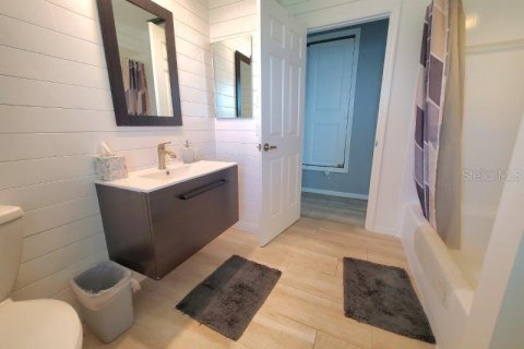 House in Punta Gorda, Florida 2 bedrooms, 110.65 sq.m. № 1901121 - photo 27