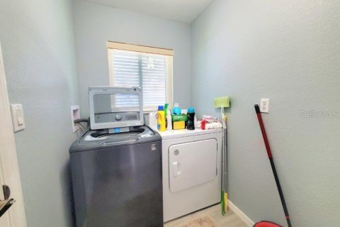 House in Punta Gorda, Florida 2 bedrooms, 110.65 sq.m. № 1901121 - photo 29