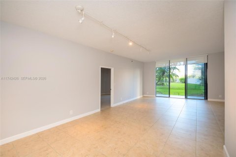 Copropriété à vendre à Aventura, Floride: 2 chambres, 98.66 m2 № 2022228 - photo 14