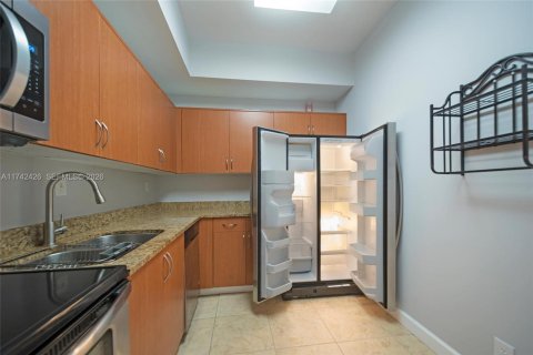 Copropriété à vendre à Aventura, Floride: 2 chambres, 98.66 m2 № 2022228 - photo 17