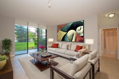 Copropriété à vendre à Aventura, Floride: 2 chambres, 98.66 m2 № 2022228 - photo 2