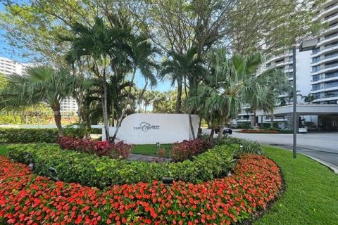 Copropriété à vendre à Aventura, Floride: 2 chambres, 98.66 m2 № 2022228 - photo 4