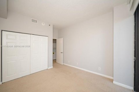 Copropriété à vendre à Aventura, Floride: 2 chambres, 98.66 m2 № 2022228 - photo 23