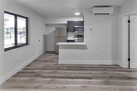 Appartement à louer à South Miami, Floride: 1 chambre, 51.1 m2 № 1776270 - photo 4
