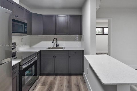 Appartement à louer à South Miami, Floride: 1 chambre, 51.1 m2 № 1776270 - photo 9