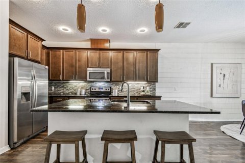 Touwnhouse à vendre à Sanford, Floride: 3 chambres, 152.55 m2 № 2355847 - photo 5