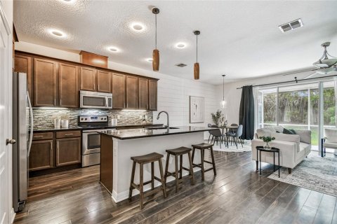 Touwnhouse à vendre à Sanford, Floride: 3 chambres, 152.55 m2 № 2355847 - photo 4