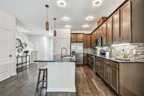 Touwnhouse à vendre à Sanford, Floride: 3 chambres, 152.55 m2 № 2355847 - photo 6