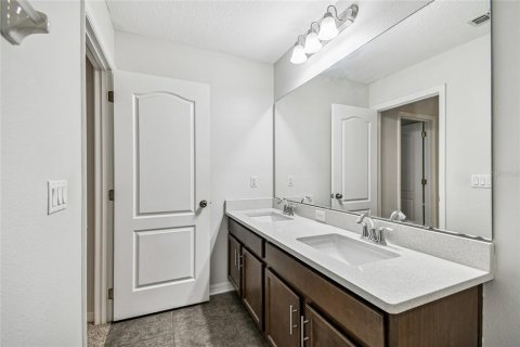 Touwnhouse à vendre à Sanford, Floride: 3 chambres, 152.55 m2 № 2355847 - photo 16