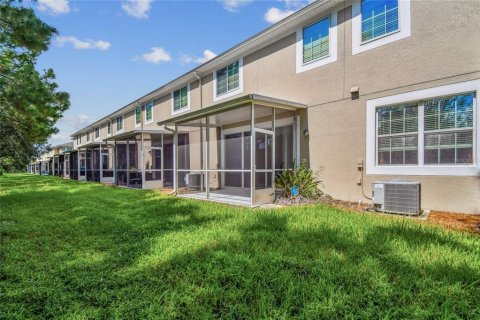 Touwnhouse à vendre à Sanford, Floride: 3 chambres, 152.55 m2 № 2355847 - photo 19