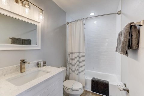 Copropriété à vendre à Bradenton, Floride: 5 chambres, 395.76 m2 № 2290975 - photo 20