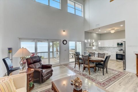 Copropriété à vendre à Bradenton, Floride: 5 chambres, 395.76 m2 № 2290975 - photo 8
