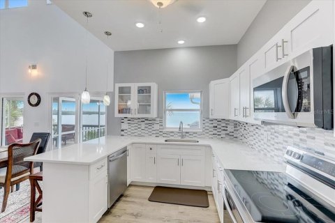 Copropriété à vendre à Bradenton, Floride: 5 chambres, 395.76 m2 № 2290975 - photo 11
