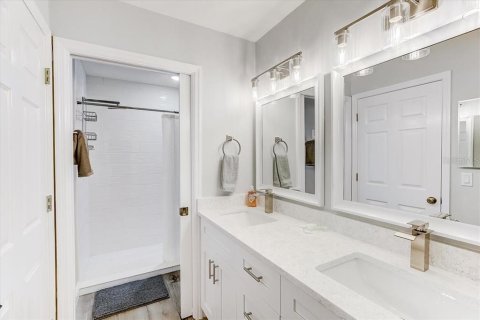 Copropriété à vendre à Bradenton, Floride: 5 chambres, 395.76 m2 № 2290975 - photo 17