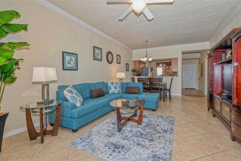Copropriété à louer à Bradenton, Floride: 2 chambres, 104.14 m2 № 2298629 - photo 4