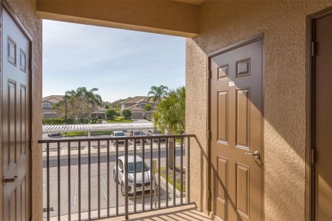 Copropriété à louer à Bradenton, Floride: 2 chambres, 104.14 m2 № 2298629 - photo 3